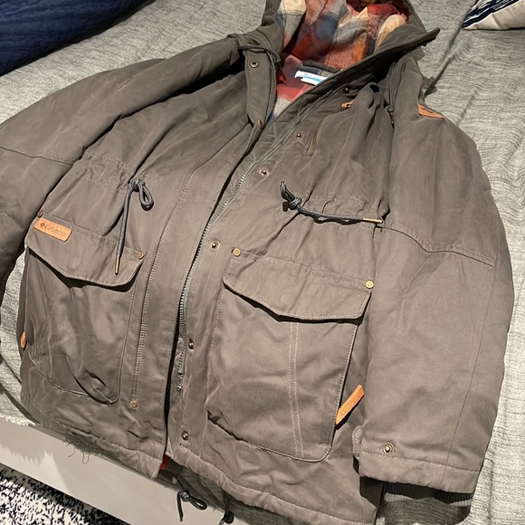 Columbia fall jacket - Picture 2 of 7